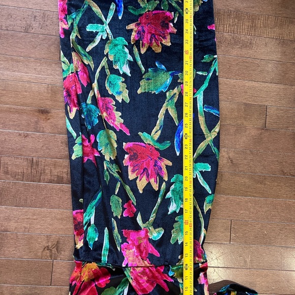 Velvet floral dress - Picture 6 of 6